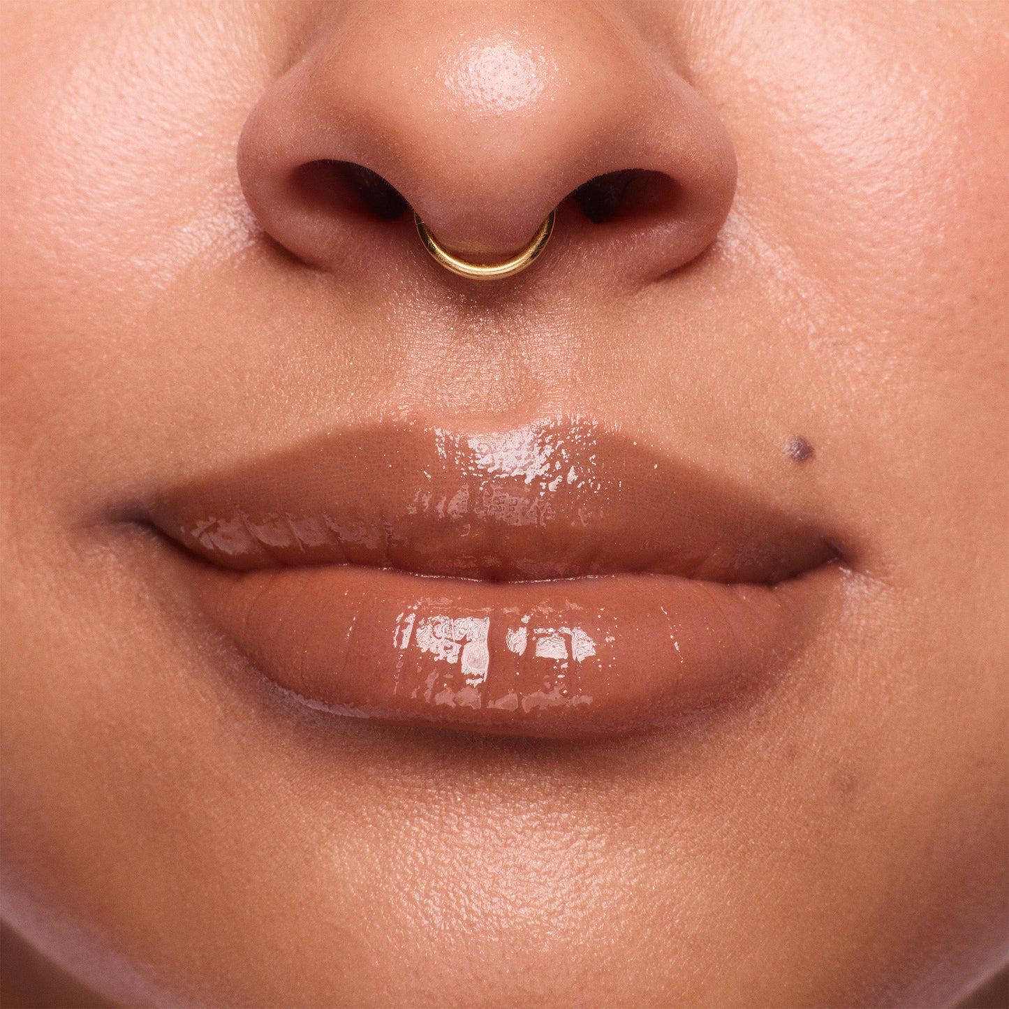 Plumping Lip Glaze - Brown Sugar